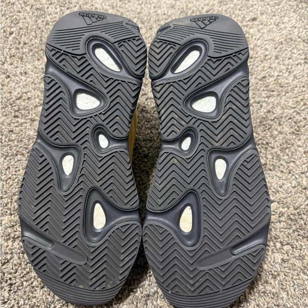 Adidas Yeezy Boost 700 MNVN Honey flux - Picture 6 of 8